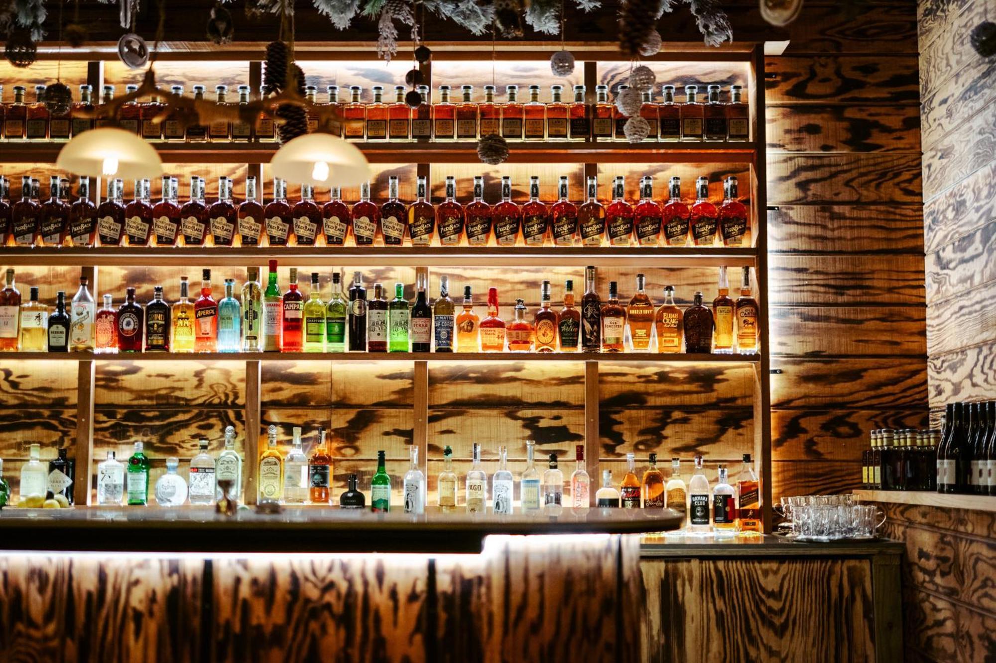 Vignette Collection Yours Truly Dc By Ihg Washington Ngoại thất bức ảnh A bar in a restaurant
